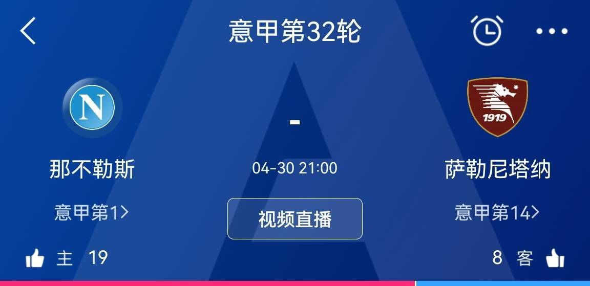 ”本赛季，卡鲁索场均能得到9.8分3.4篮板2.3助攻1.3抢断0.8盖帽，三分命中率47.8%。